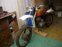 Stavba motocyklu ČZ 250 typ 485 Enduro