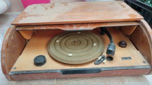 Gramofon Supraphon S08