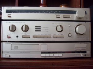 Zesilovač Luxman d-404