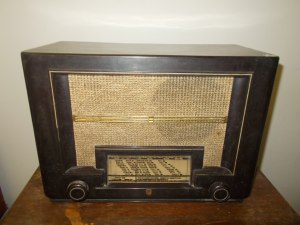 Radiopřijímač Philips 480A